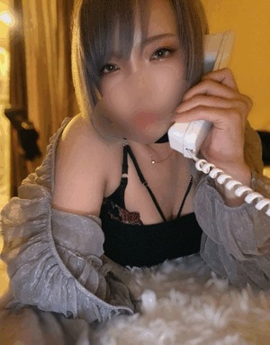 みな