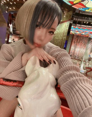 みな