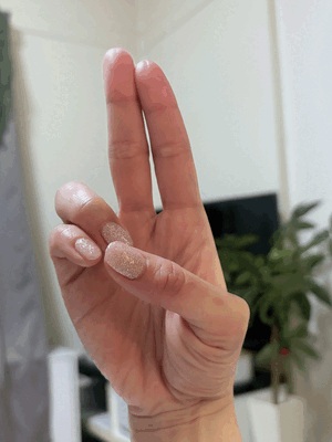 みな