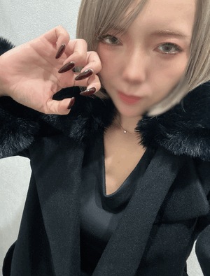 みな