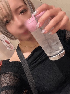 みな