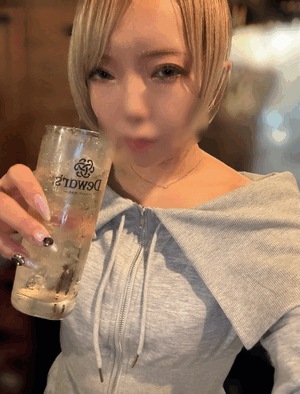 みな