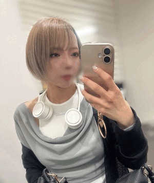 みな