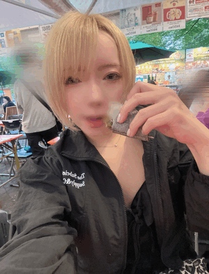 みな