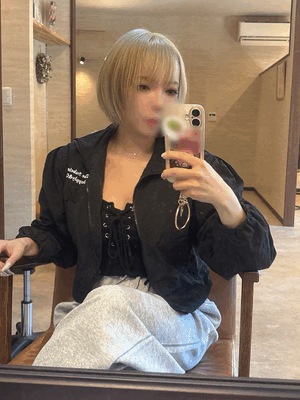 みな