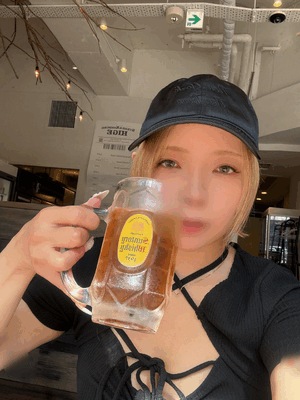 みな