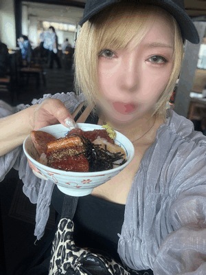 みな
