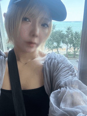 みな