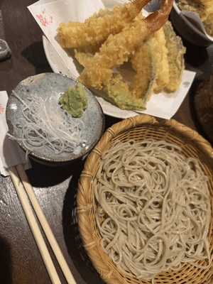 まみ