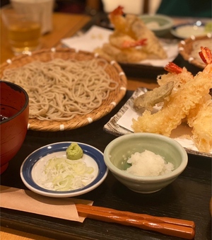 まい